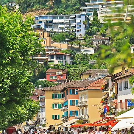 Junior Modern.24 * Ascona