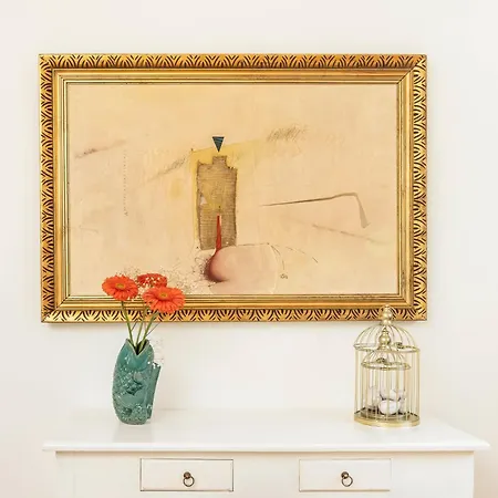 Junior Modern.24 Apartment *