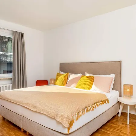 Junior Modern.24 Apartment *