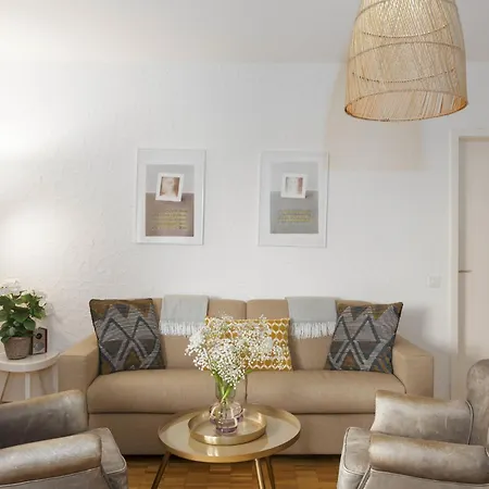 Junior Modern-24 By Interhome